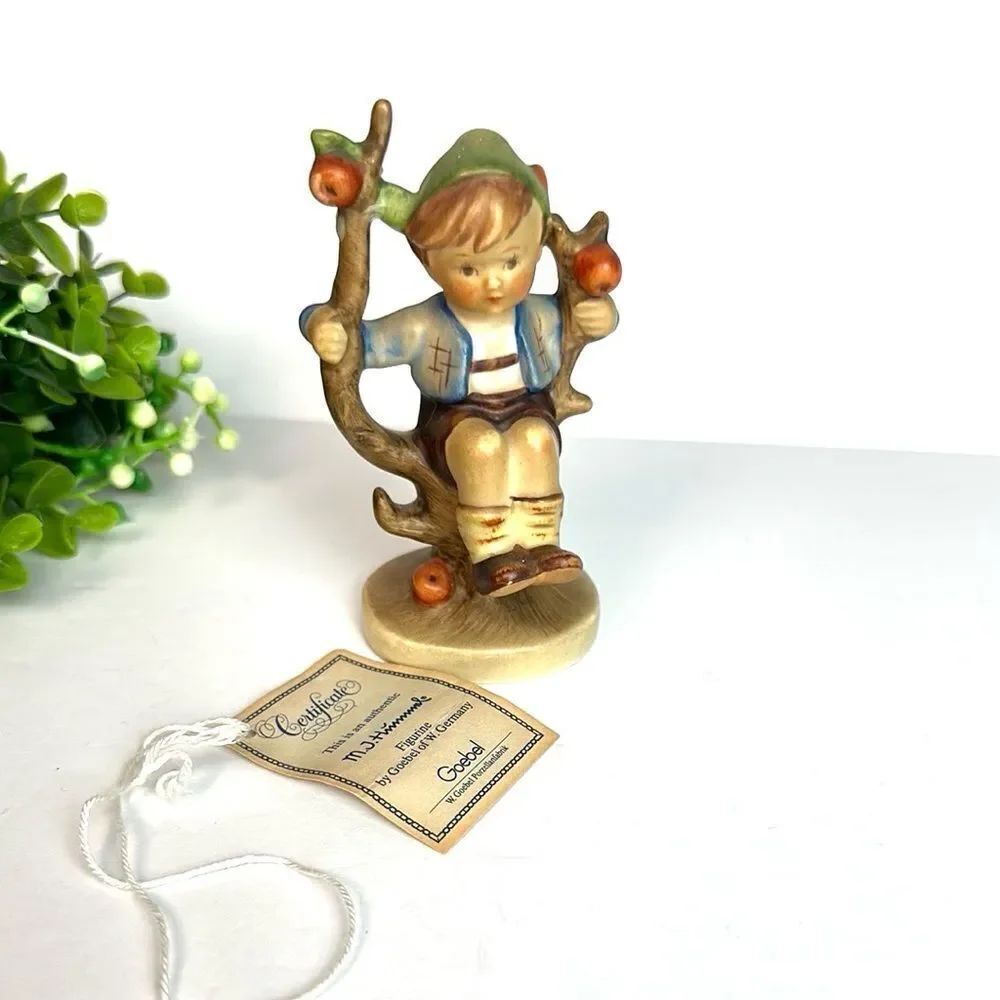 Vintage Goebel Hummel Apple Tree Boy 142 3/0 Porcelain Figurine 4" West Germany